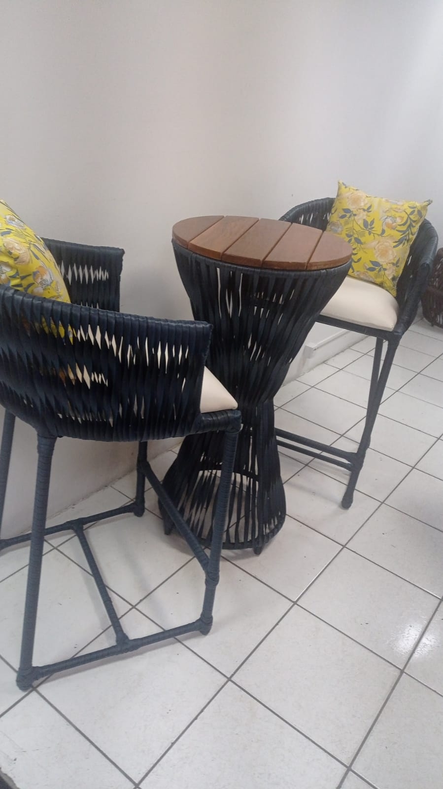 FS - BISTRO MARAGOGI EM FIBRA SINTETICA | MAM Móveis Artesanais