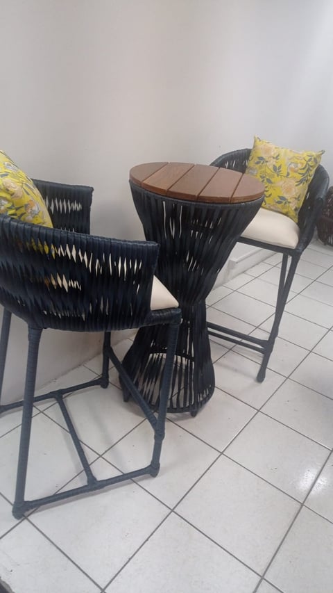 FS - BISTRO MARAGOGI EM FIBRA SINTETICA | MAM Móveis Artesanais