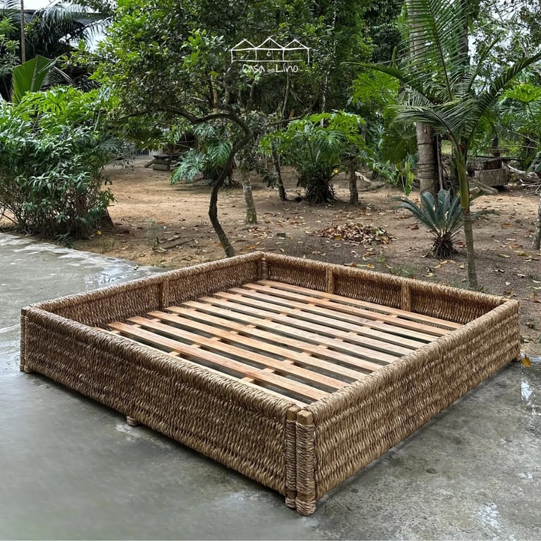 Cama Comum (Casal S/ Cabeceira) | Casa do Lírio (2)