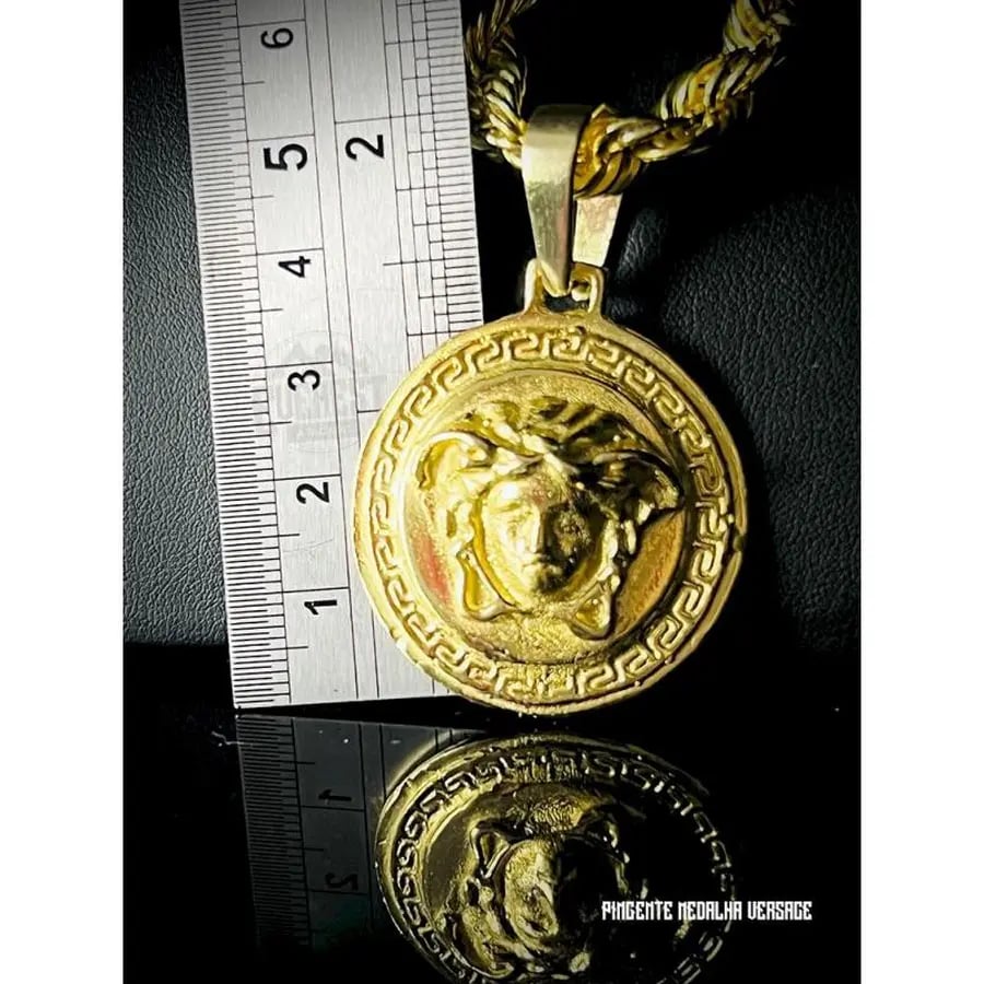 PINGENTE MEDALHA VERSACE | Everest Jóias