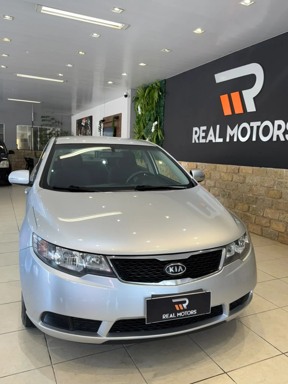 KIA Cerato EX3 1.6 manual | Real Motors (2)