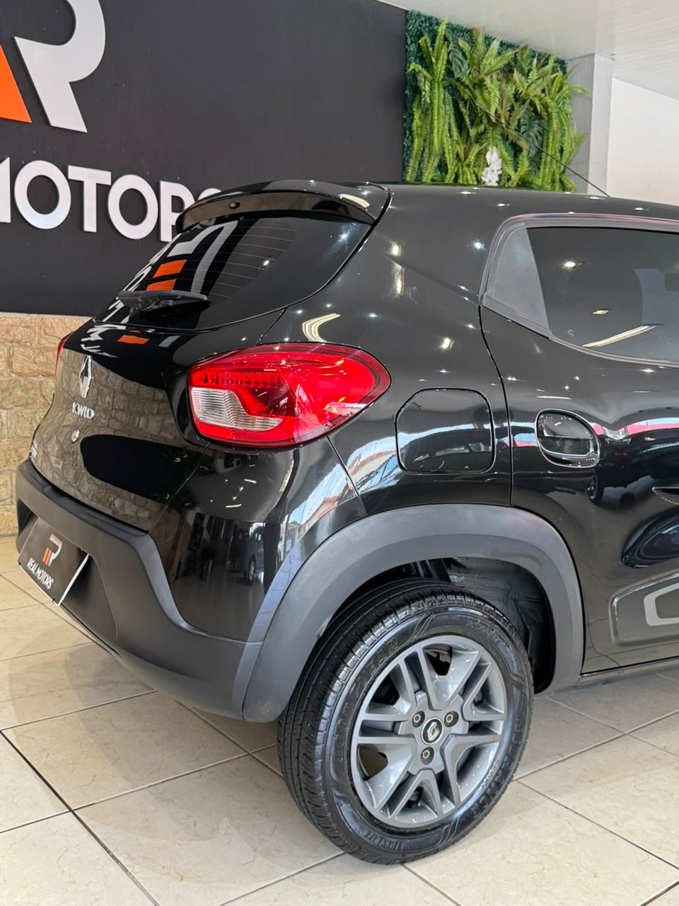 Renault Kwid Intense 1.0 Flex 2019 | Real Motors (7)