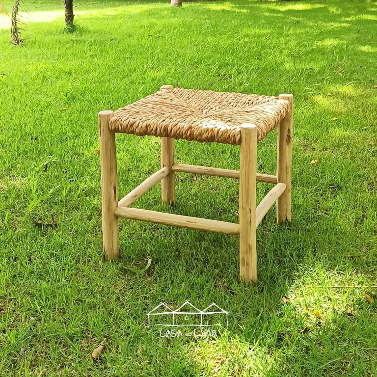 Mesa De Apoio Casa Do Lirio | Casa do Lírio