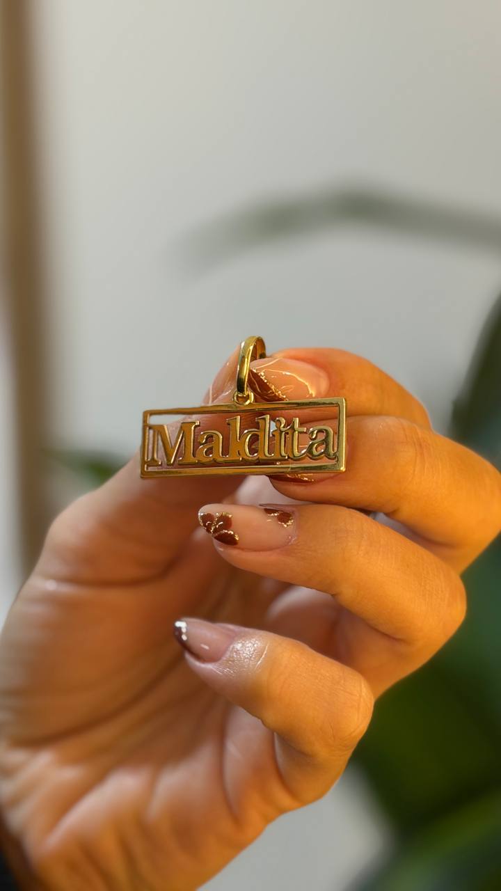 PINGENTE PERSONALIZADO CHAPA COM ESCRITA VAZADA | Everest Jóias (2)