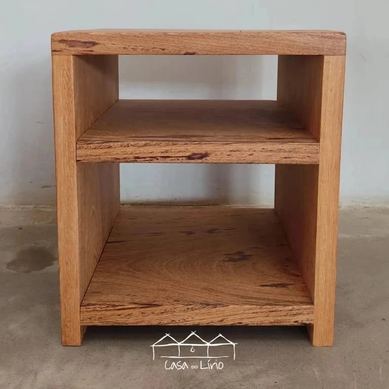 Mesa De Cabeceira Clean | Casa do Lírio