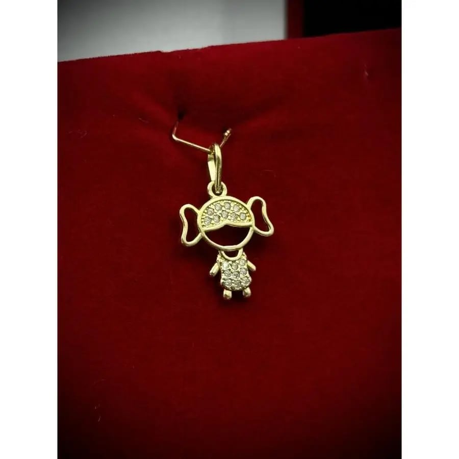 PINGENTE BONEQUINHA CRAVEJADA | Everest Jóias