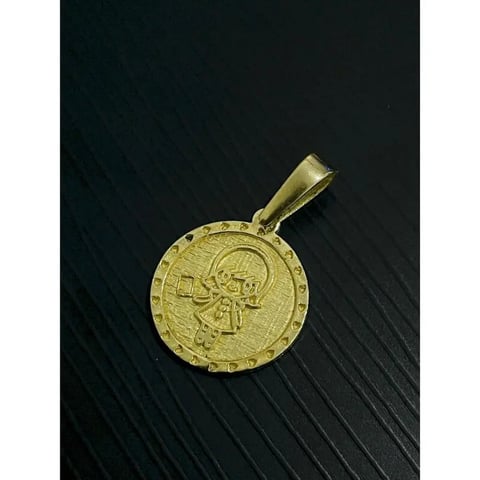 PINGENTE BONECA NA MEDALHA | Everest Jóias