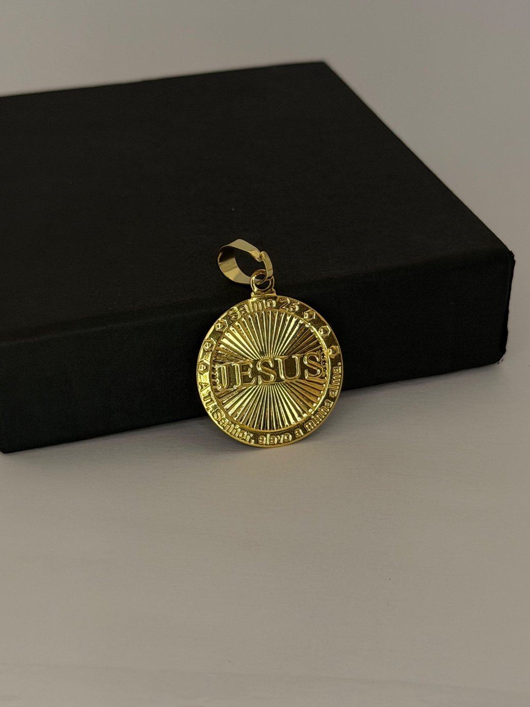 Pingente medalha JESUS (M) | X1joias