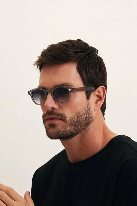 Óculos de Sol Masculino Redondo Levit Degradê Cristal com Lente Preta | Like Joias e Acessórios