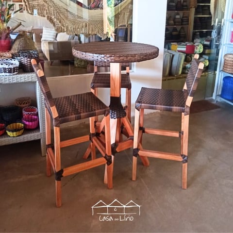 Mesa Bistrô Pé Saia 0,70X1,00h | Casa do Lírio