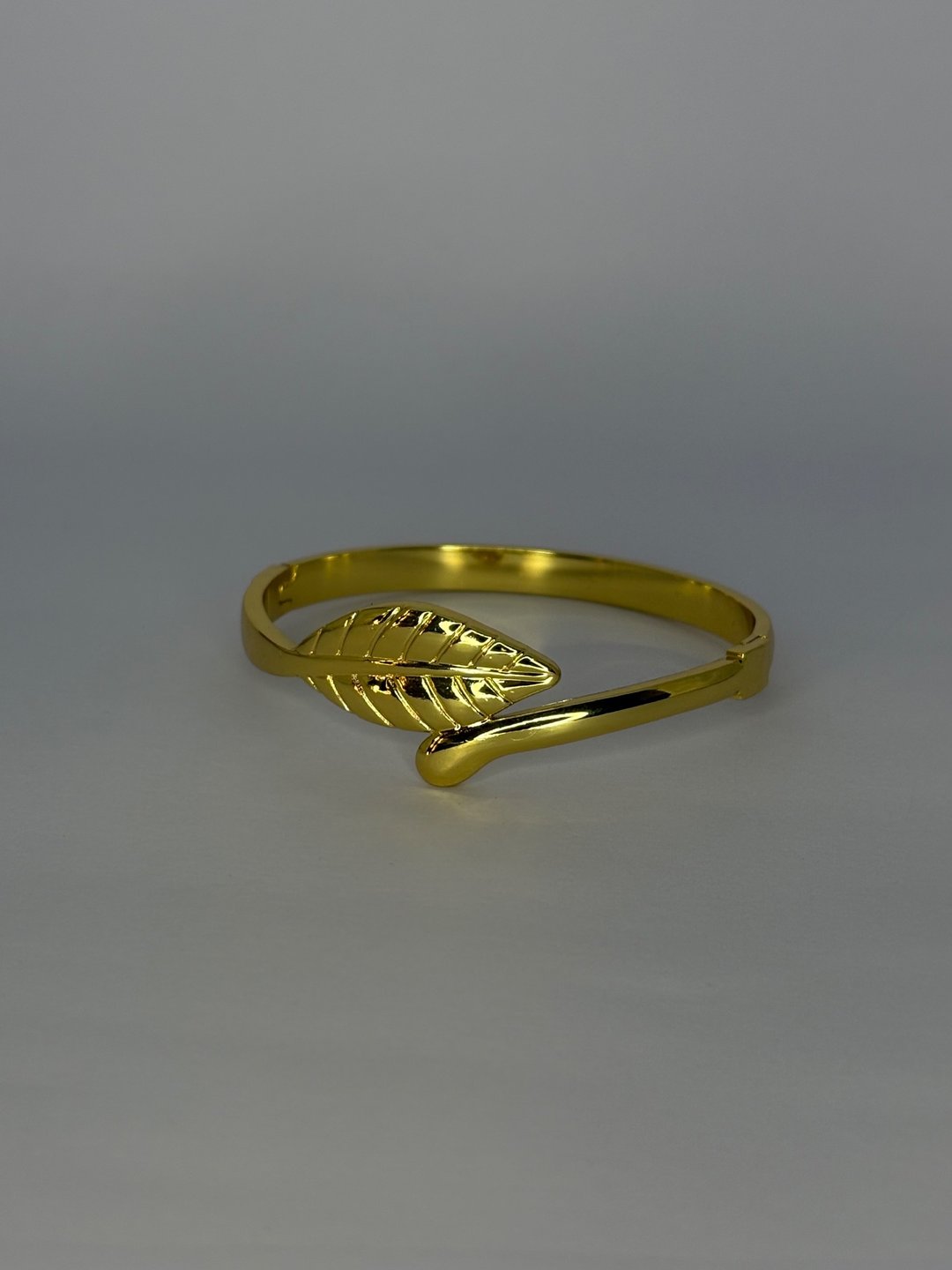 Bracelete aço dourado | X1joias
