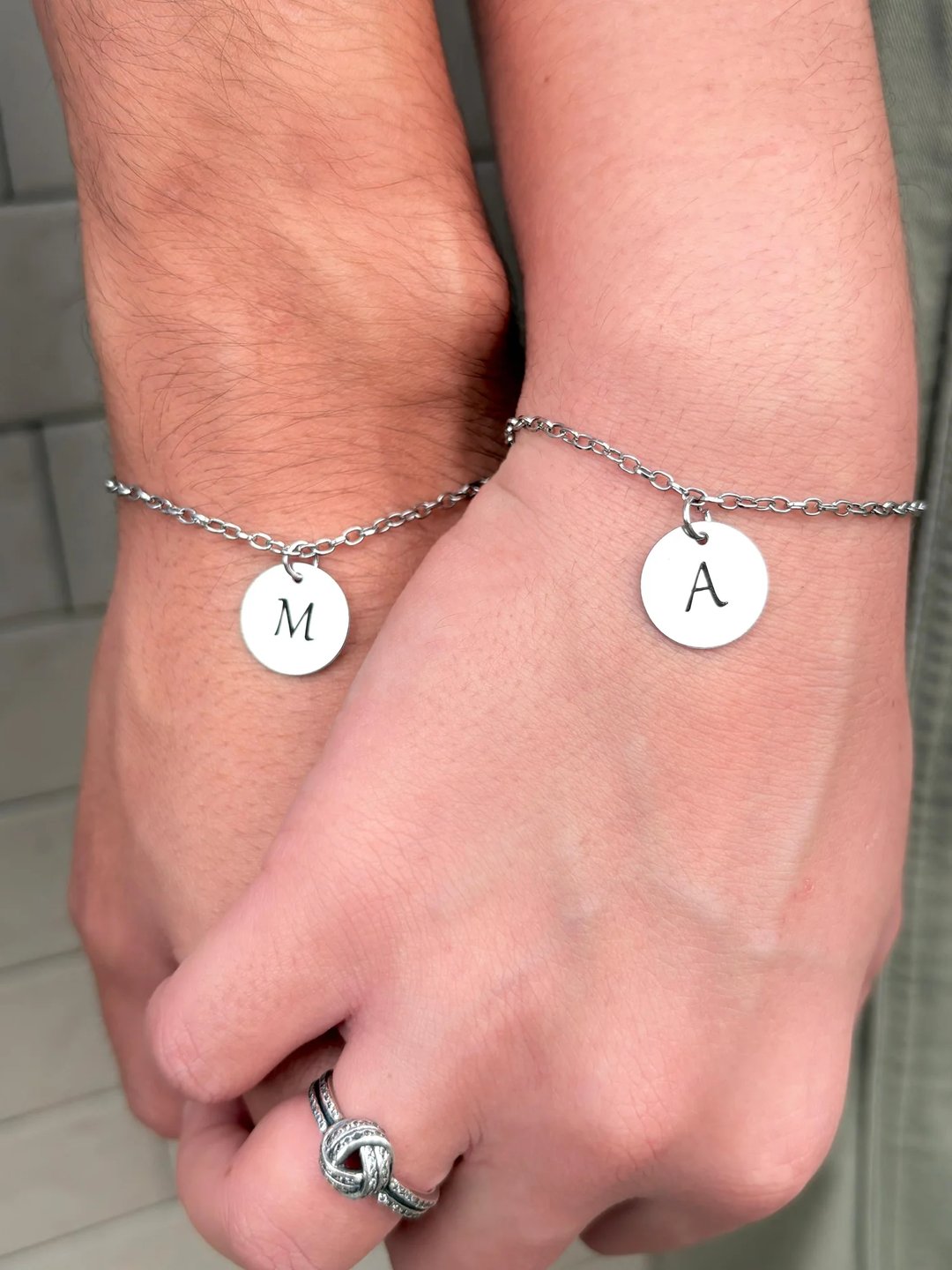Combo Pulseiras Iniciais - Aço | Like Joias e Acessórios