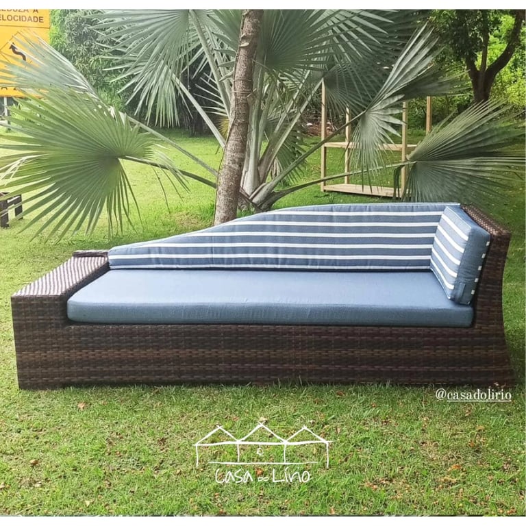 Chaise Luciana Em Junco Sintético | Casa do Lírio