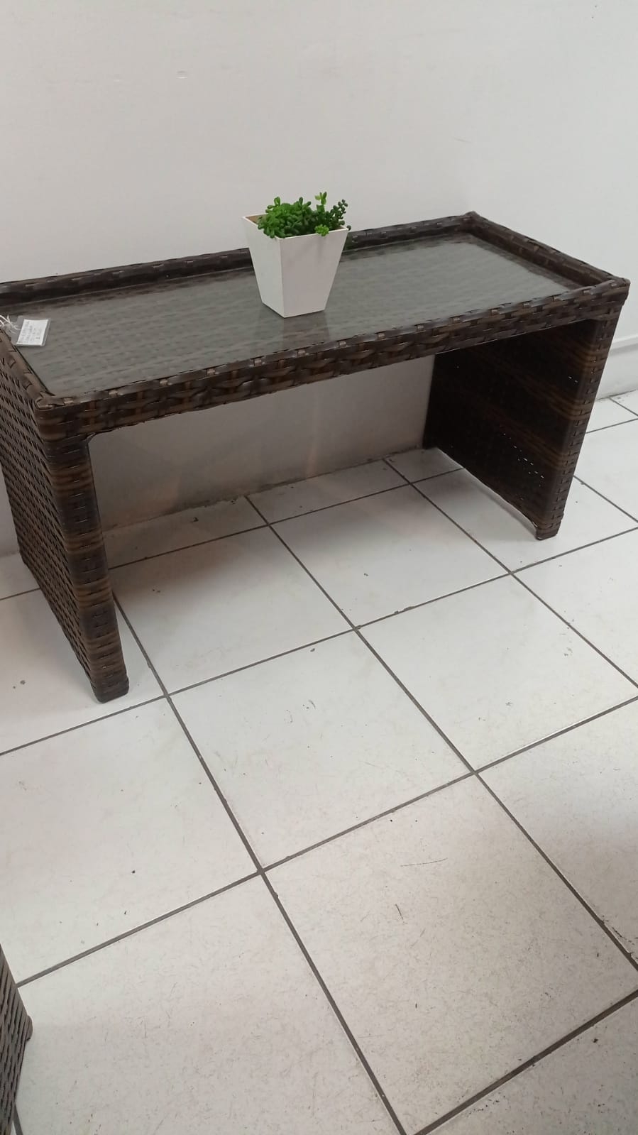 FS - MESA DE CENTRO PARIS 0,95 X 0,40 COM VIDRO ENCAIXADO EM FIBRA SINTETICA | MAM Móveis Artesanais