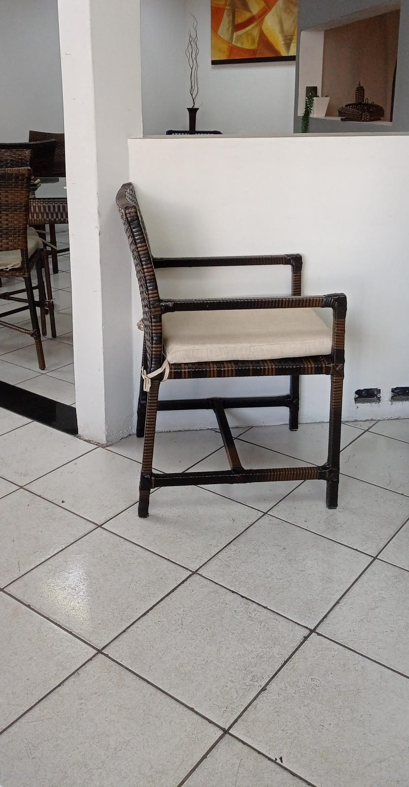 FS- CADEIRA ATLANTA COM BRAÇO | MAM Móveis Artesanais