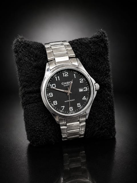 Relógio Casio Standard Date Prata | Everest Jóias