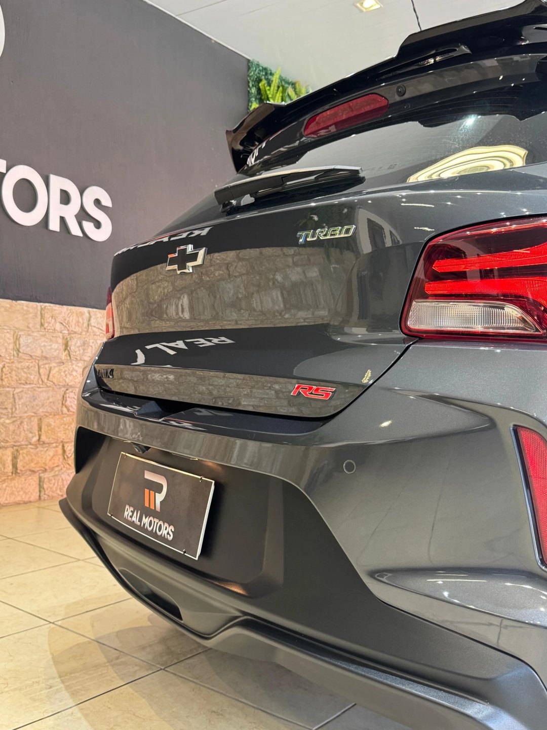 ONIX 1.0 TURBO RS | Real Motors (7)