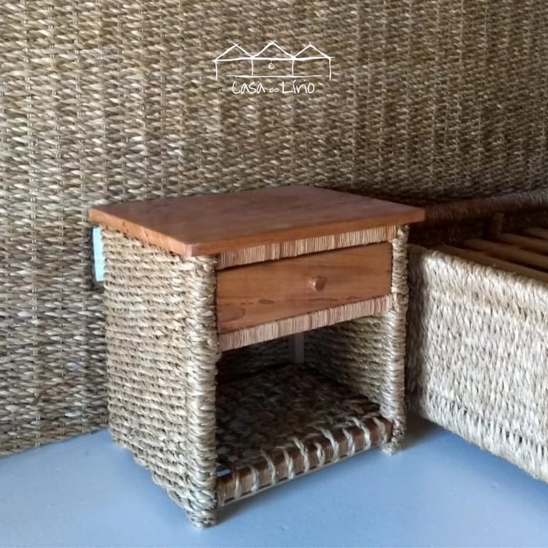 Mesa De Cabeceira Caraiva - Com Gaveta | Casa do Lírio