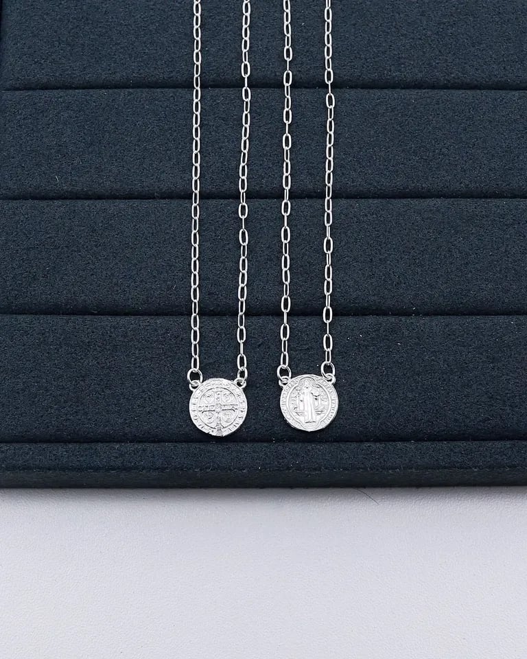 G1-16 ESCAPULÁRIO SÃO BENTO CARTIER LONGA 70CM | Everest Jóias