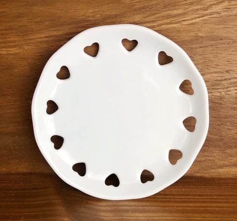 Prato Coração Vazado | Nah Porcelanas