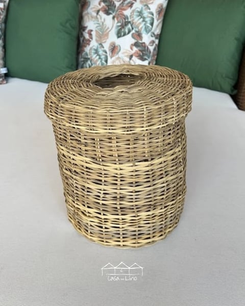 Lixeira De 12L - Junco Natural Com Tampa De Furo | Casa do Lírio