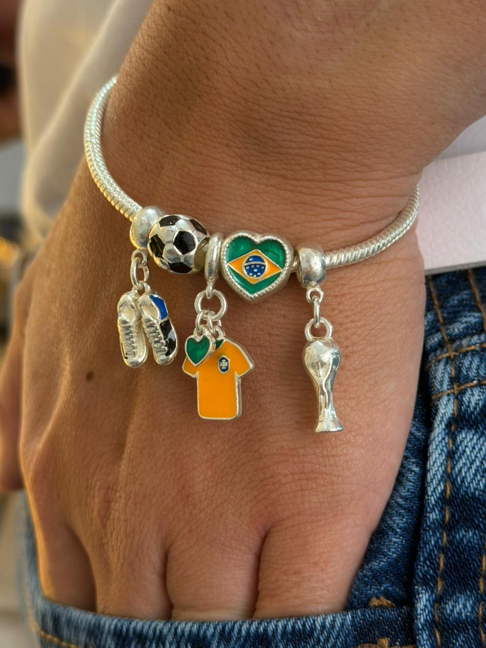 PULSEIRA PANDORA COPA DO MUNDO | Everest Jóias (4)