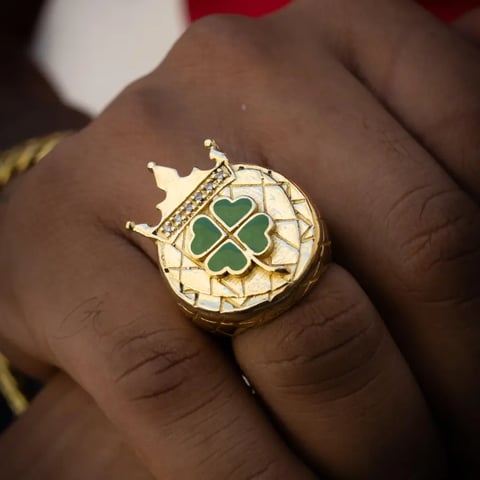 ANEL TREVO COM RESINA | Mafia do Ouro18k