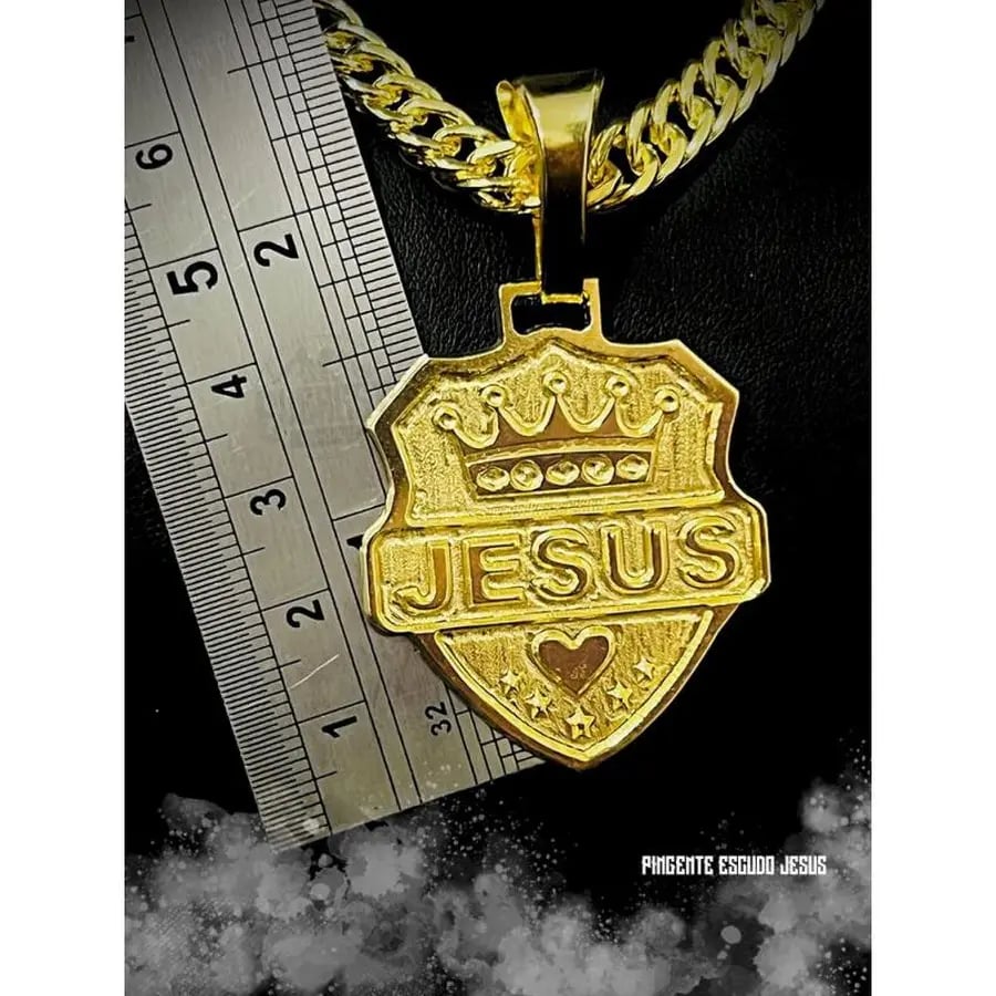 PINGENTE ESCUDO JESUS | Everest Jóias