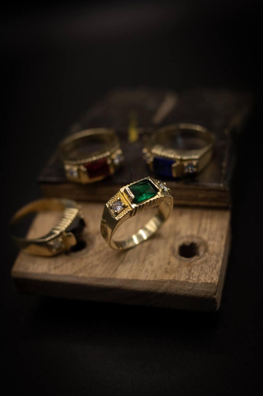 ANEL DE FORMATURA PEDRA VERDE (MODELO NOVO) | Everest Jóias
