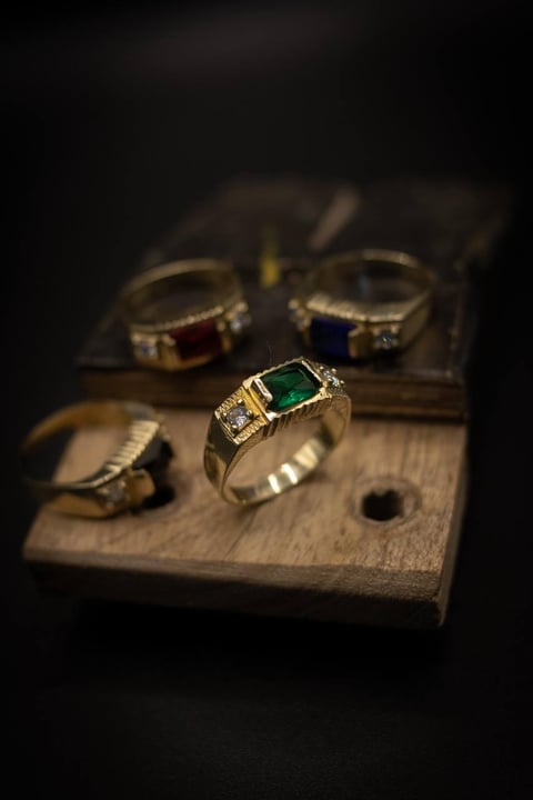 ANEL DE FORMATURA PEDRA VERDE (MODELO NOVO) | Everest Jóias