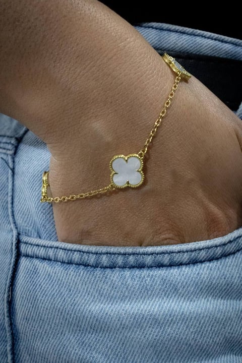 PULSEIRA VAN CLEEF BRANCA ( GRANDE) | Everest Jóias