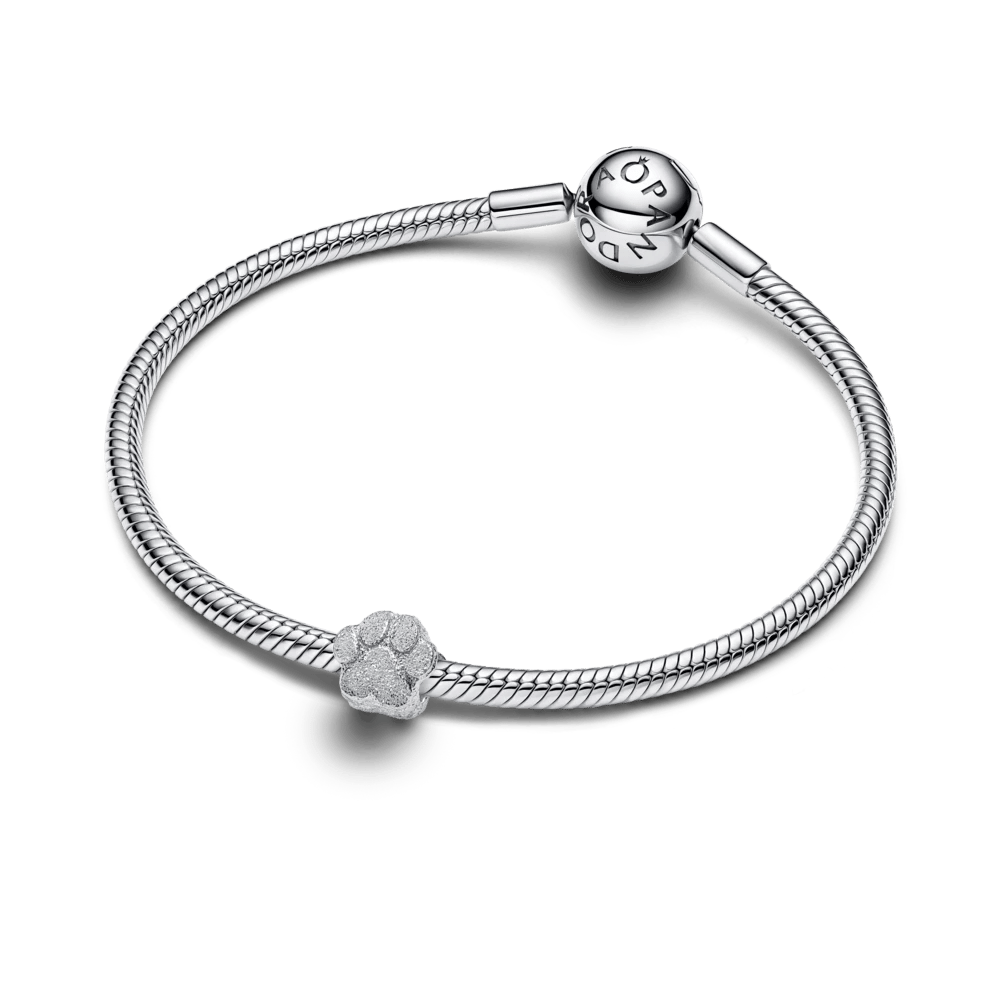Mini Charm Prata Patinha Texturizada | Like Joias e Acessórios (2)