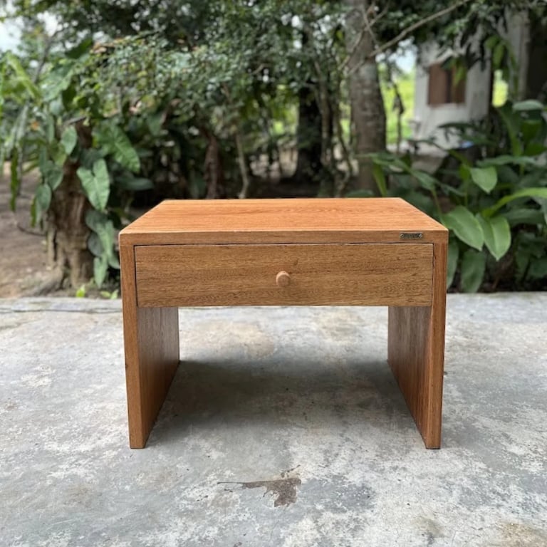 Mesa De Cabeceira Coleção Mariana Toda Em Mandeira | Casa do Lírio