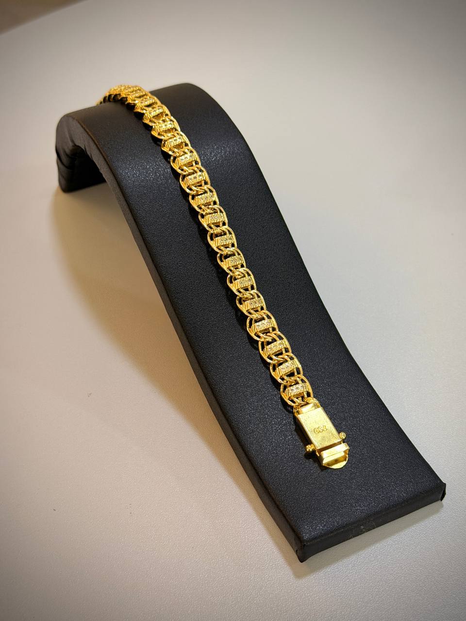PULSEIRA DUBAI CRAVEJADA DE 8MM | Everest Jóias (2)