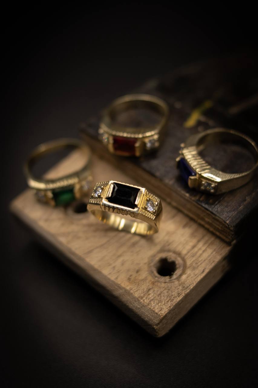 ANEL DE FORMATURA PEDRA PRETA (MODELO NOVO) | Everest Jóias