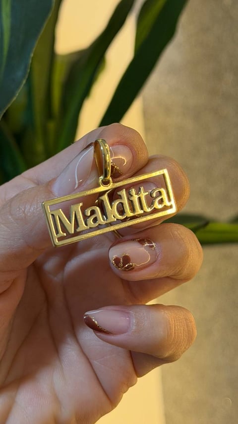 PINGENTE PERSONALIZADO CHAPA COM ESCRITA VAZADA | Everest Jóias