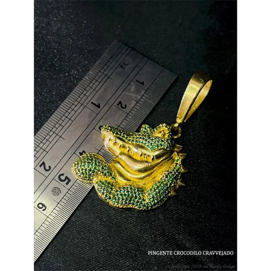 PINGENTE CROCODILO CRAVEJADO | Everest Jóias